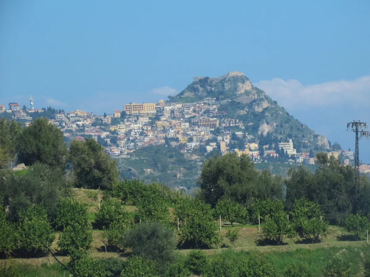 Come raggiungere Castelmola da Taormina: tutte le opzioni
